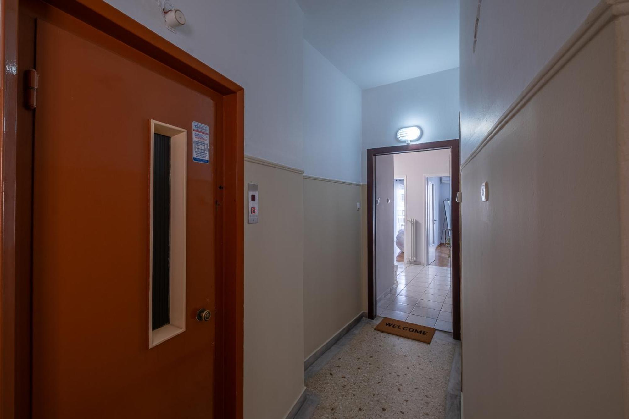 Lovely And Modern 3Bd Apartment Close To Ampelokipoi Metro 아테네 외부 사진
